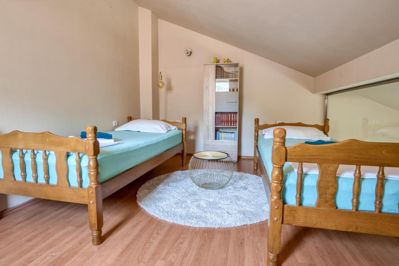 Apartment Milas Kotor