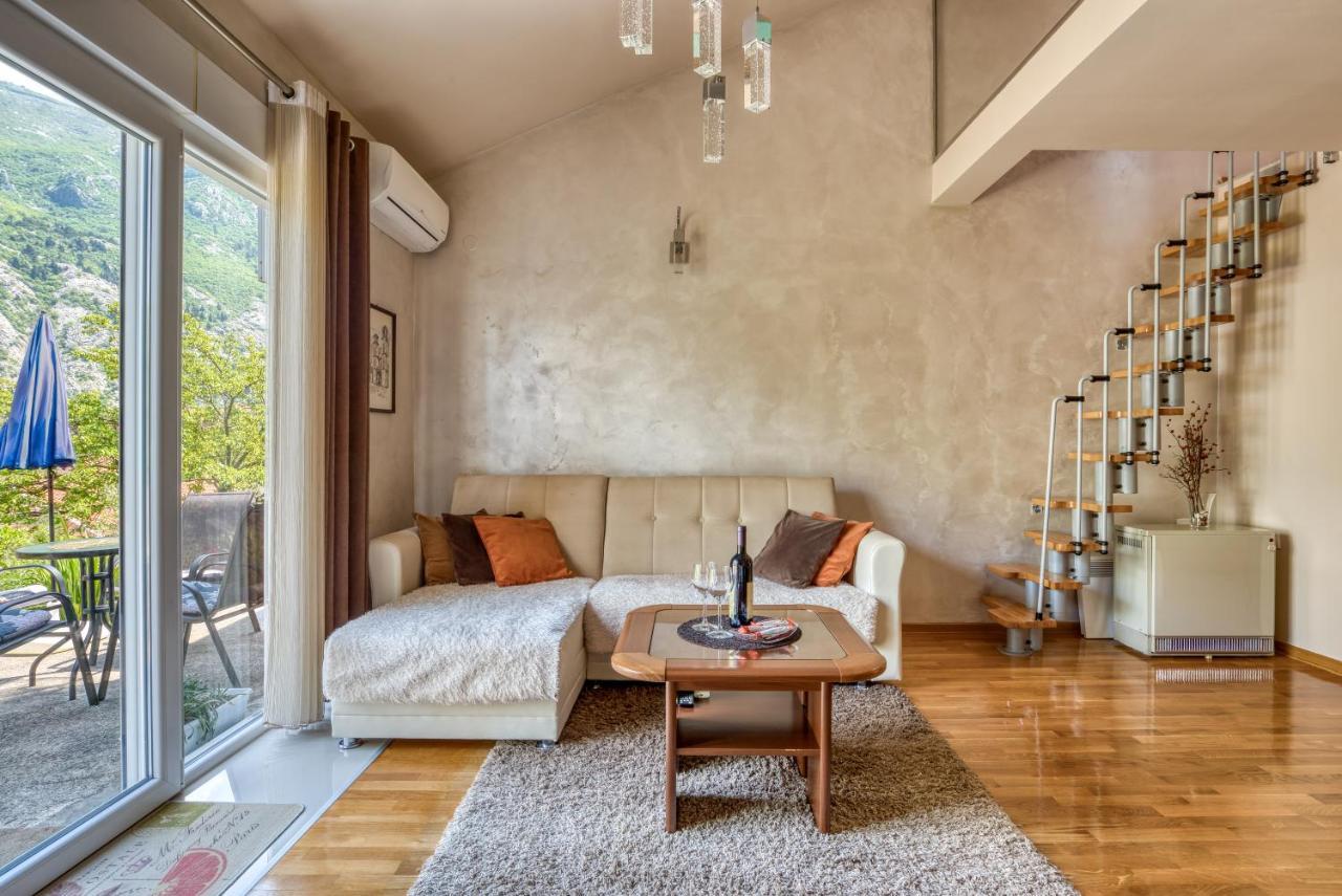 Milas Apartment *